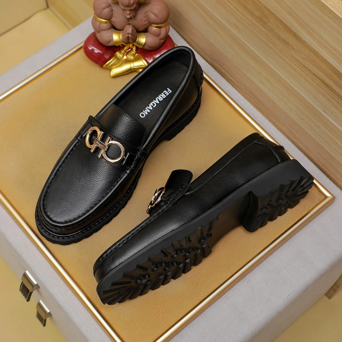 Men's shoes 💰440 Ferragamo [Ferragamo] top imported suit men's shoes 💯Original copy of the official website, product materials: selected imported embossed calfskin + luxury hardware buckle accessories ~ imported water-dyed cow 🐂 leather lining. Strong three-dimensional visual effect, original combination outsole, multiple colors available😘 Size: 39-44 (38.45.46. Customized)